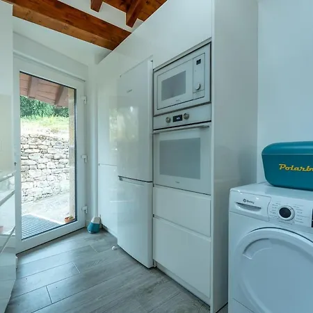 Spacious Renovated House In Apartment Cabezon De La Sal