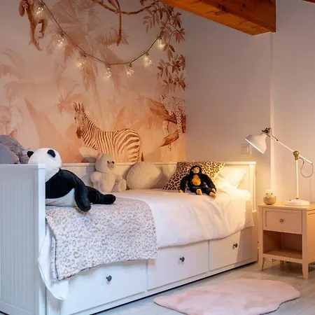 Spacious Renovated House In *