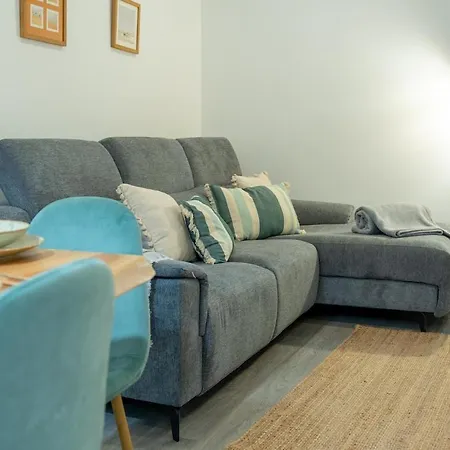 Spacious Renovated House In 公寓 *